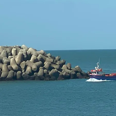 Steps To 4beds -ac Self Check-in 2024 Reno 度假居 *