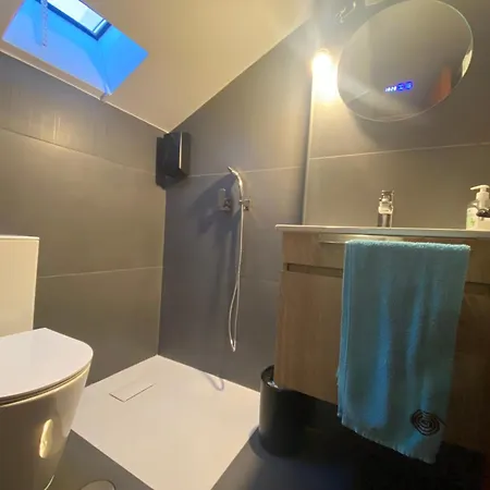 Steps To 4beds -ac Self Check-in 2024 Reno * 나자레