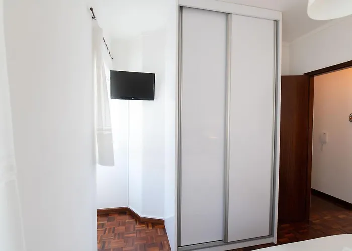 בית נופש Steps To 4beds -ac Self Check-in 2024 Reno נאזרה