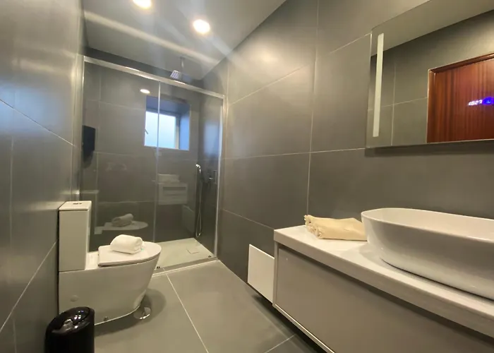 Steps To 4beds -ac Self Check-in 2024 Reno בית נופש נאזרה